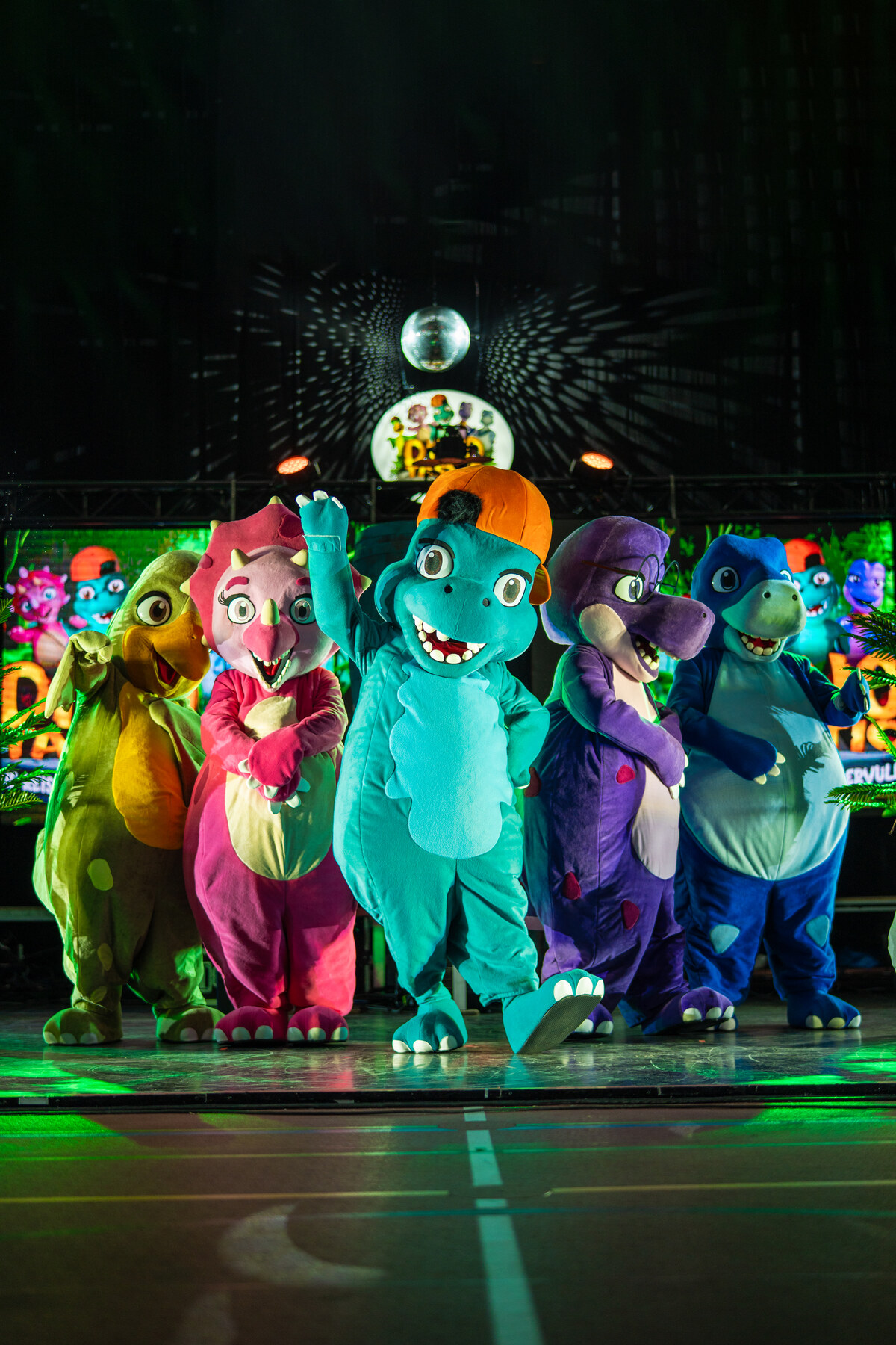 Die Dinos winken — perfekt für deinen Geburtstag